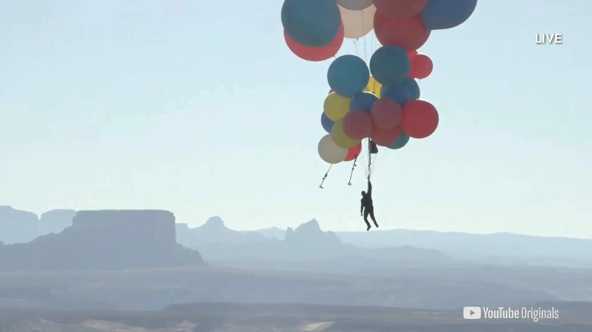 DAVID-BLAINE-globos REUTERS